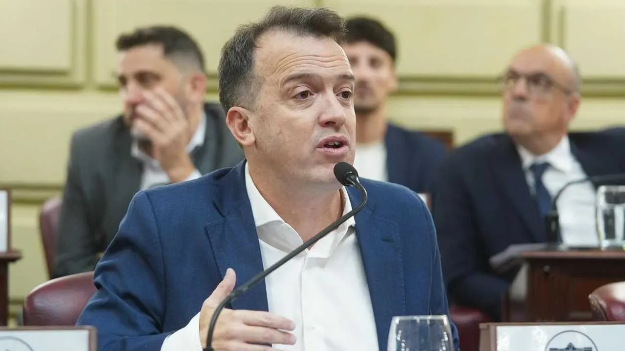 143 mil santafesinos buscan un segundo trabajo para llegar a fin de mes