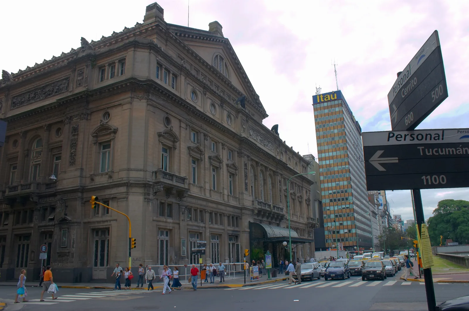 This is a photo of an Argentine monument identified by the ID